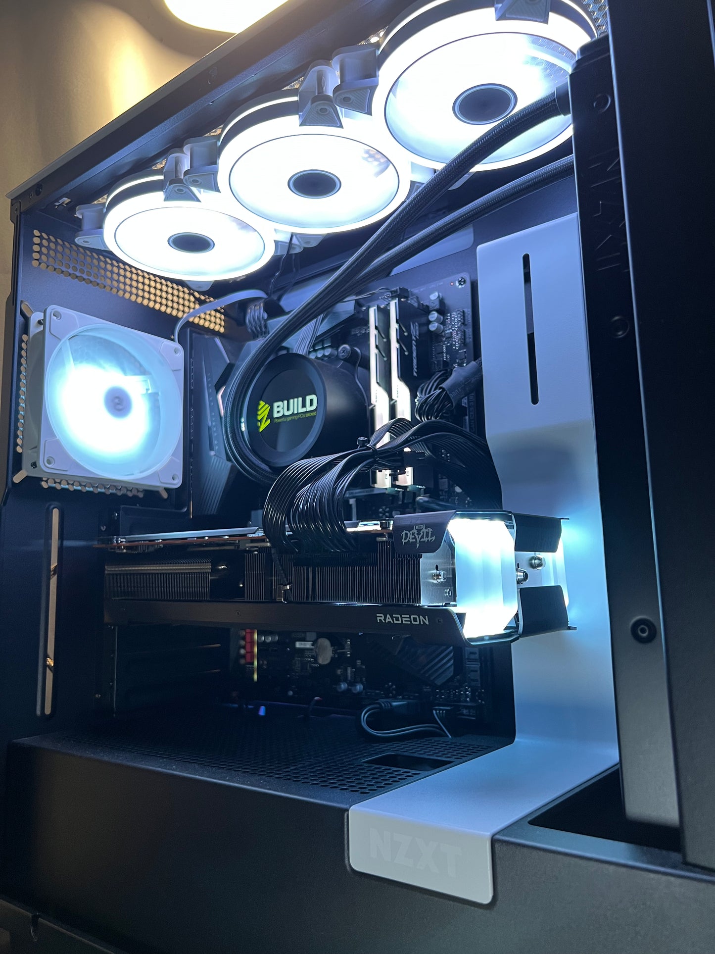 Ryzen 5950x/RX 6900XT - 32GB DDR4 3600mhz CL14 RAM